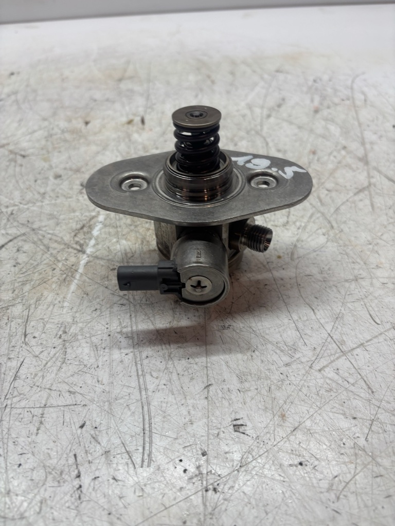 [MTD-483657] Bomba de combustible BMW X5 F15 4.4 xDrive50i N63B44O1 N63B44B 8604232