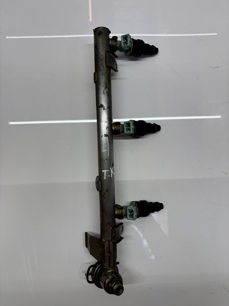 [MTD-485789] Riel inyector Porsche Boxster 986 2.7 gasolina M96.22 96.22 M96 99611003501