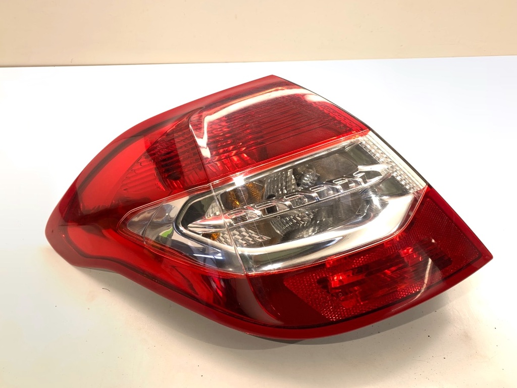 [STARK-822667] Piloto trasero izquierdo CITROEN C4 II (NC_) 2009-2022