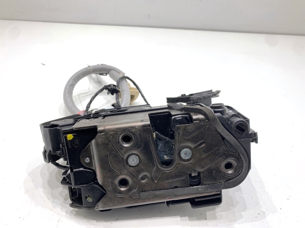 [STARK-884343] Cerradura de puerta trasera derecha VW Passat B8 (3G2, CB2) 2.0 TSI 4motion 280 CV