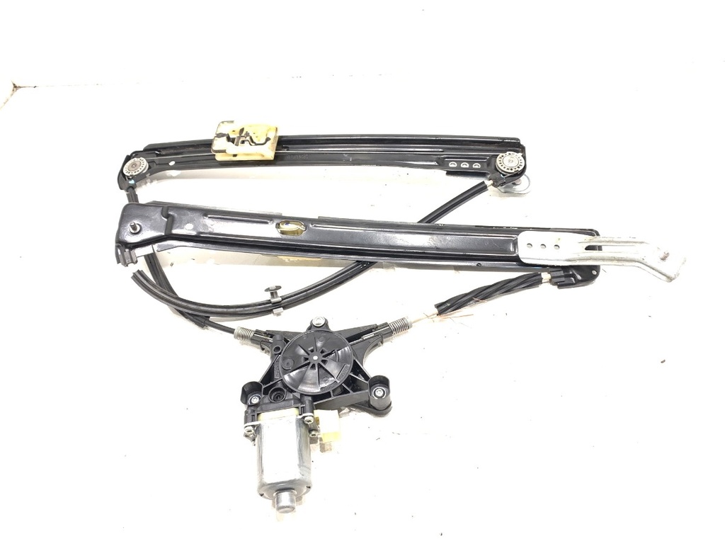 [STARK-737376] Elevador de ventanilla delantero izquierdo SKODA KAROQ (NU7, ND7) 2017-2022