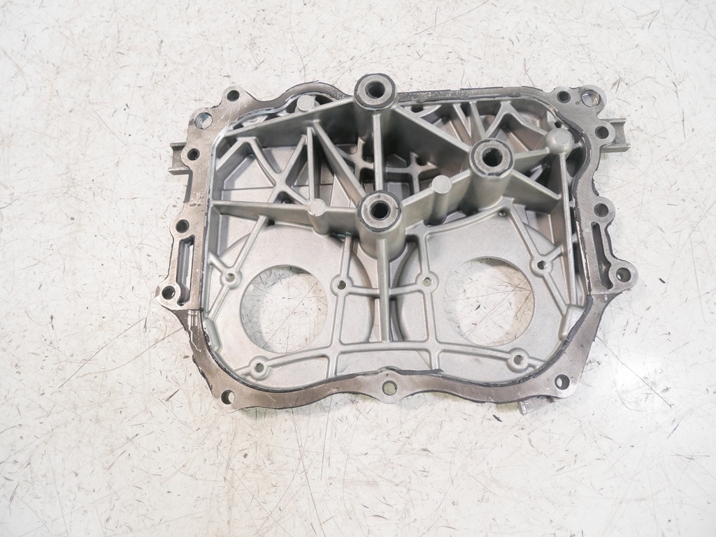 [MTD-440028] Tapa frontal Mercedes M270 270.910 A2700150101