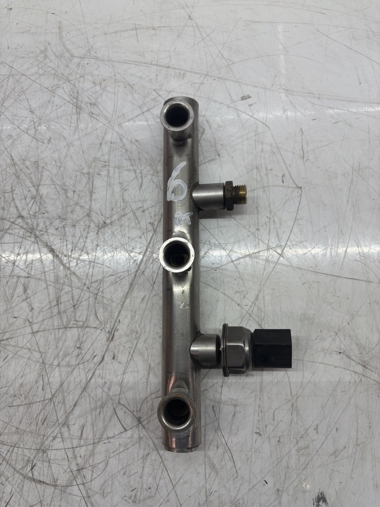 [MTD-448039] Tubo de raíl para Audi Q5 8RB 3.2 FSI CALB CAL 06E130089D