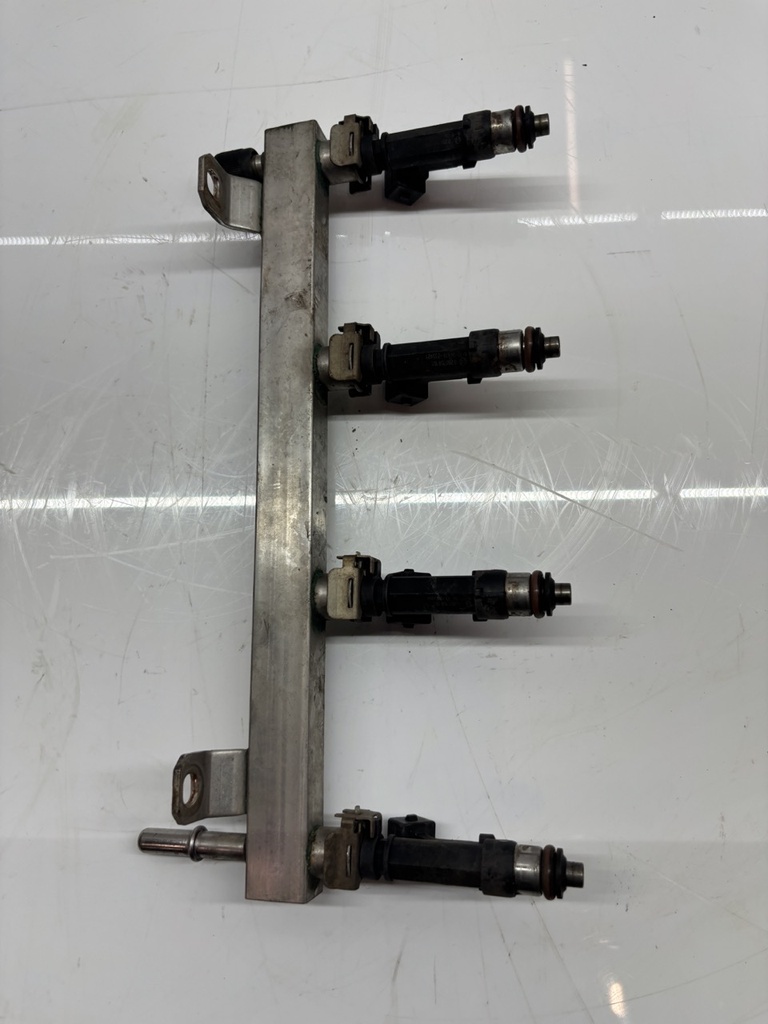 [MTD-448936] Rail de inyectores Opel Corsa D 1.2 gasolina A12XER LDC 55562258