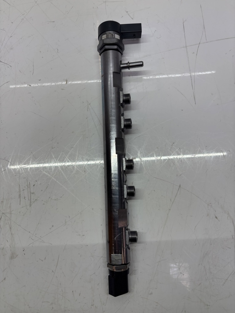 [MTD-450160] Tubo de raíl Toyota Avensis 1.6 D4-D 1WW N47C16A N47 8514166