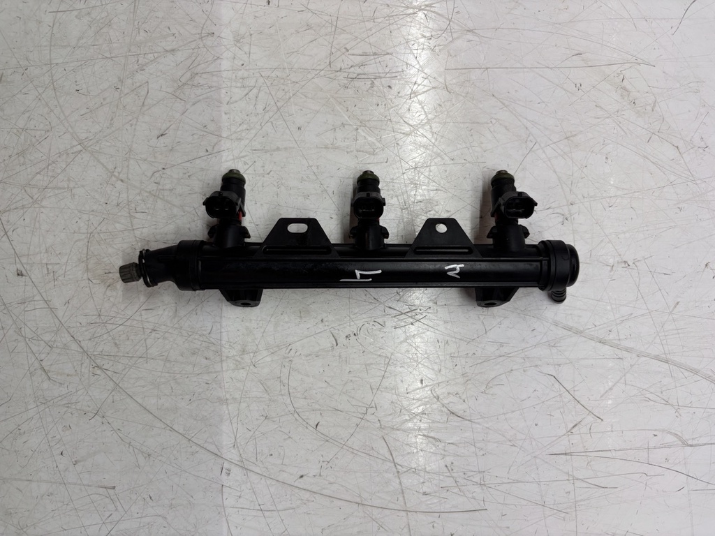 [MTD-453462] Riel inyector Seat VW Skoda Ibiza Fabia 1.2 gasolina CGPA CGP 03E133320A
