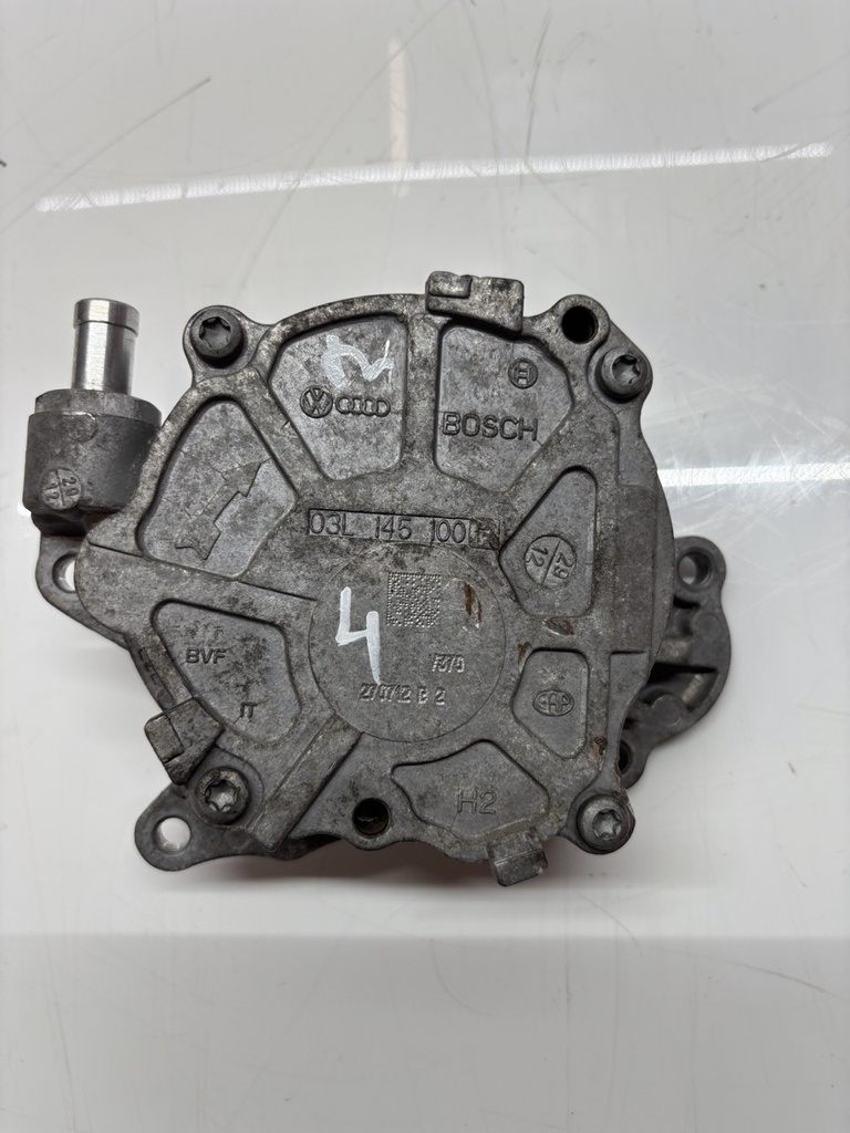 [MTD-455681] Bomba de vacío Audi A4 B8 A5 A6 C7 Q5 2.0 TDI CGLC CGL 03L145100F
