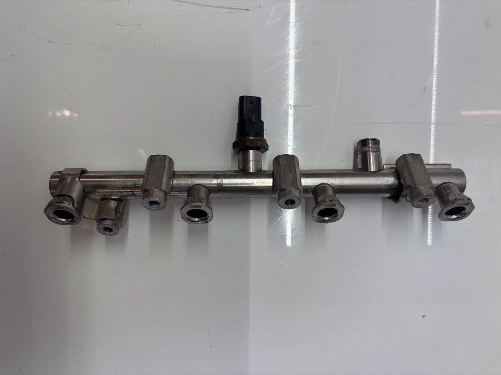 [MTD-456372] Tubo de raíl para Mercedes GLB X247 1.3 200 gasolina M282.914