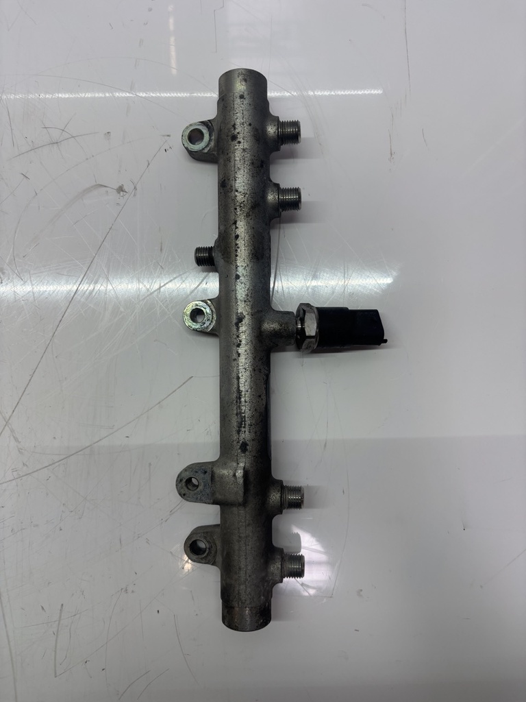 [MTD-456650] Tubo de carril Iveco Daily III 2.8 Diesel 8140.43N 0445224009