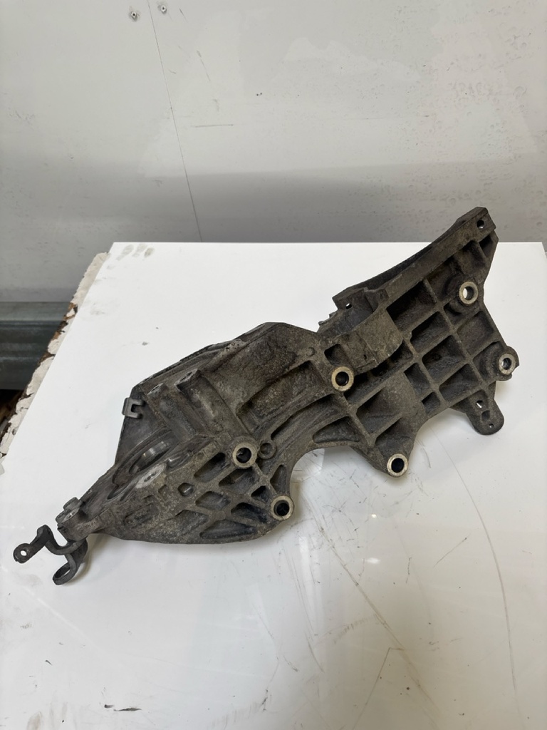 [MTD-501727] Soporte motor VW Skoda Caddy IV Octavia 2.0 TDI CFHF CFH 03L903139Q