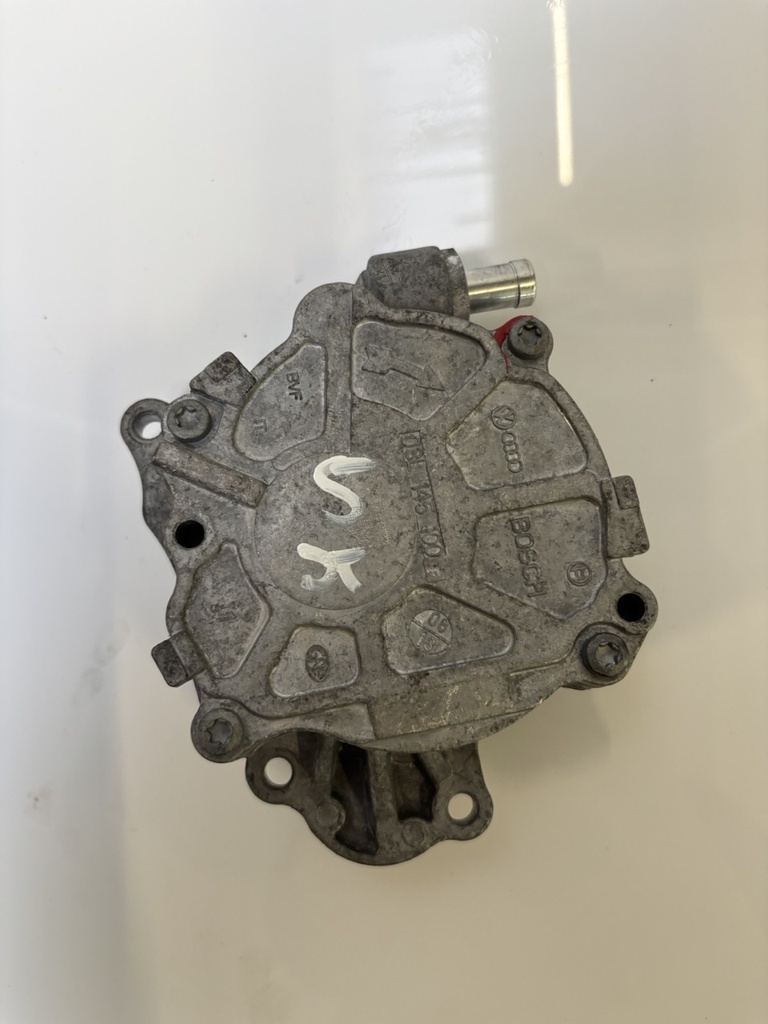 [MTD-501977] Bomba de vacío Audi A4 B8 A5 A6 C7 Q5 2.0 TDI CGLD CGL 03L145100F