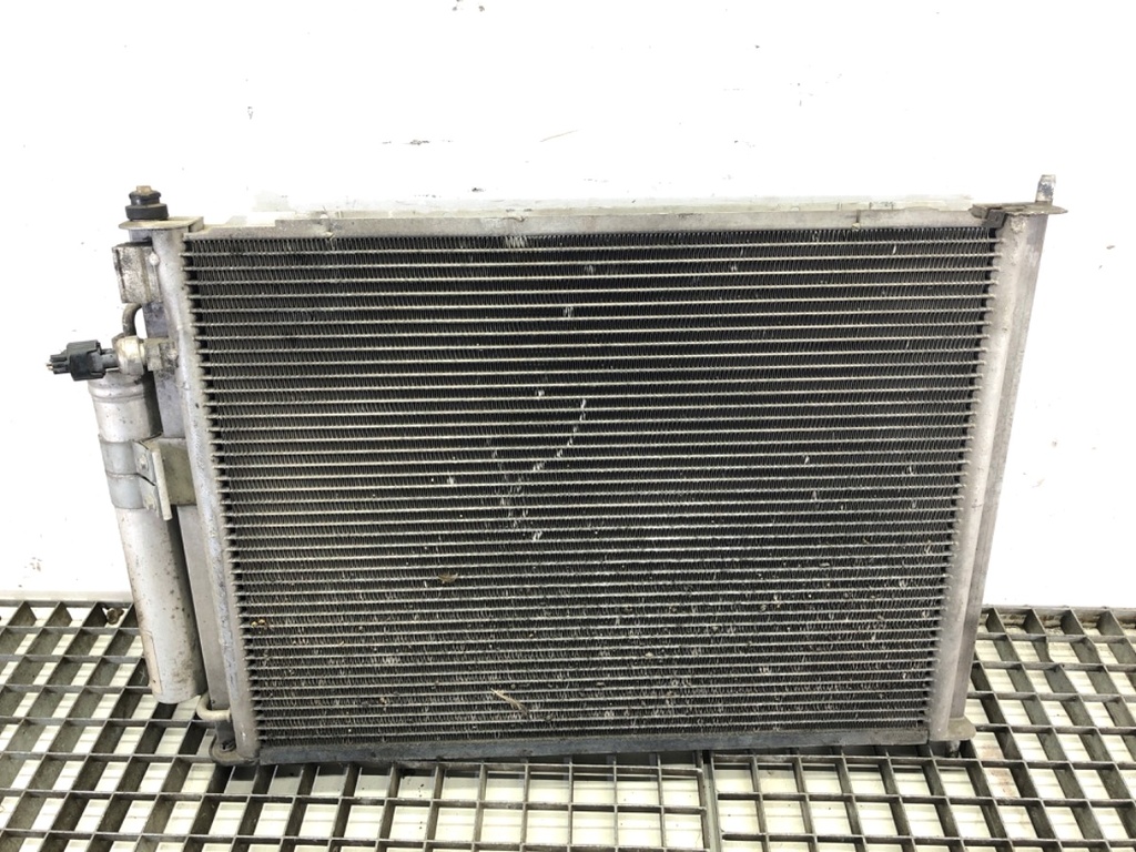 [STARK-721401] Radiador de agua NISSAN NOTE (E11, NE11) 1.4 65 kW 2006-2012