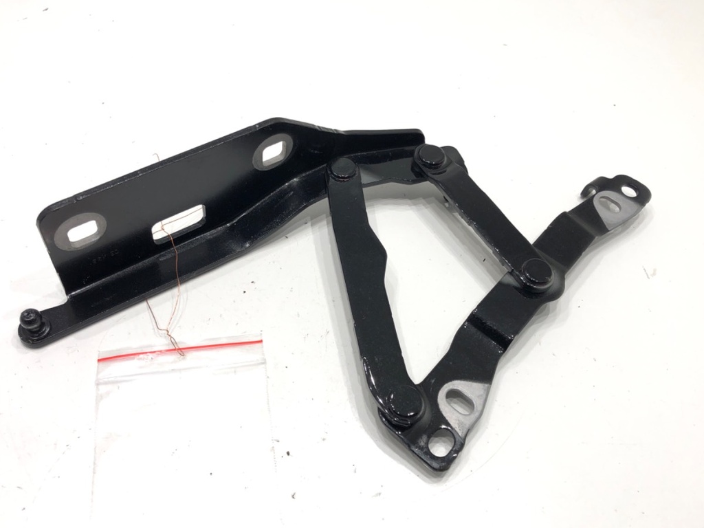 [STARK-796234] Bisagra de capó delantera derecha Mercedes-Benz GLE (V167) 2018-