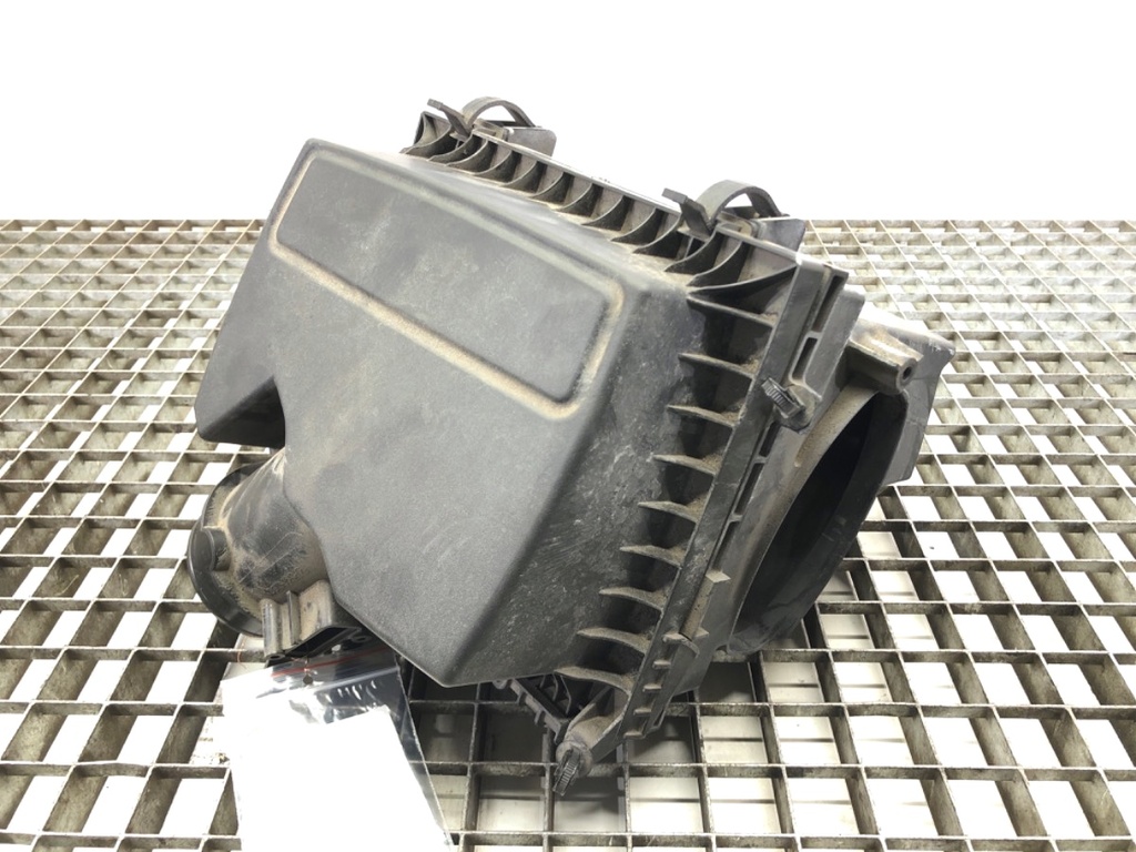 [STARK-811764] Caja de filtro de aire Ford Mondeo V liftback (CE) 2.0 TDCi 110 kW 150 CV
