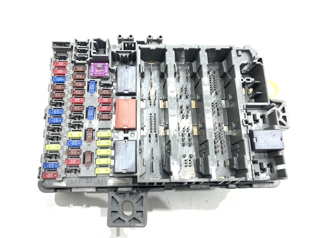 [STARK-780289] Caja de fusibles Honda Civic IX (FK) 1.4 i-VTEC 73 kW 2012-2022