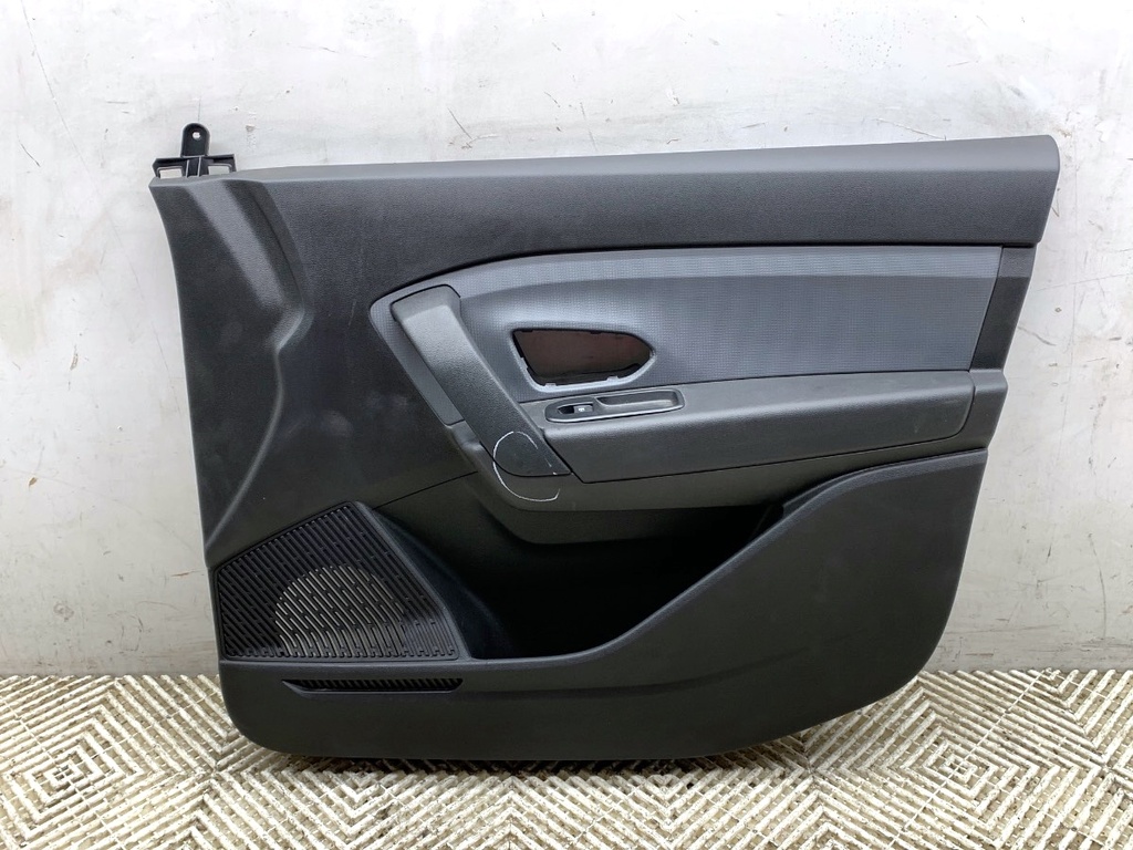 [STARK-775404] Panel de puerta delantero derecho Renault Express 2021-2022