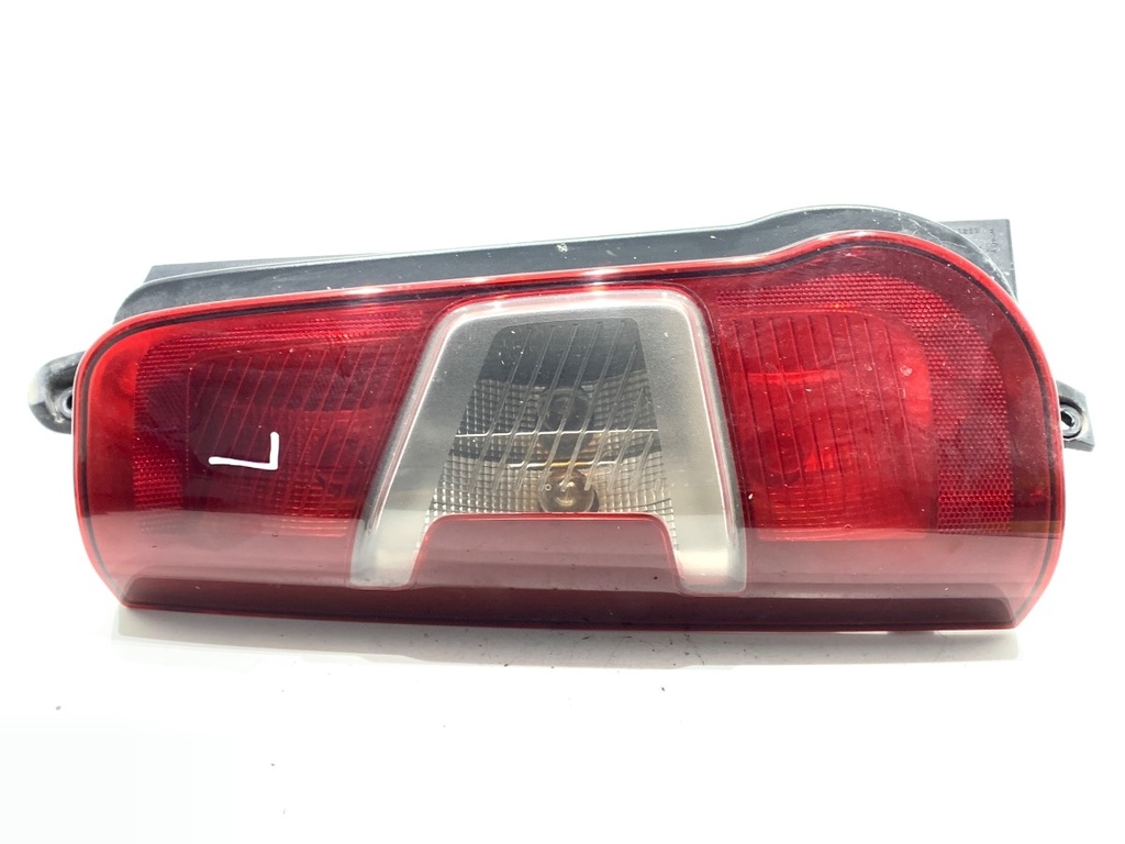 [STARK-759731] Piloto trasero izquierdo CITROEN BERLINGO (ER_, EC_) 1.6 BlueHDi 100 2018-2022