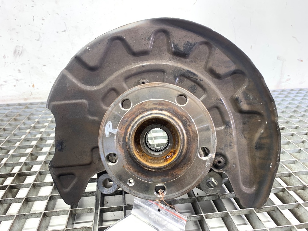 [STARK-772075] Maza de rueda delantera derecha SKODA Octavia III Combi 2.0 TDI 135 kW