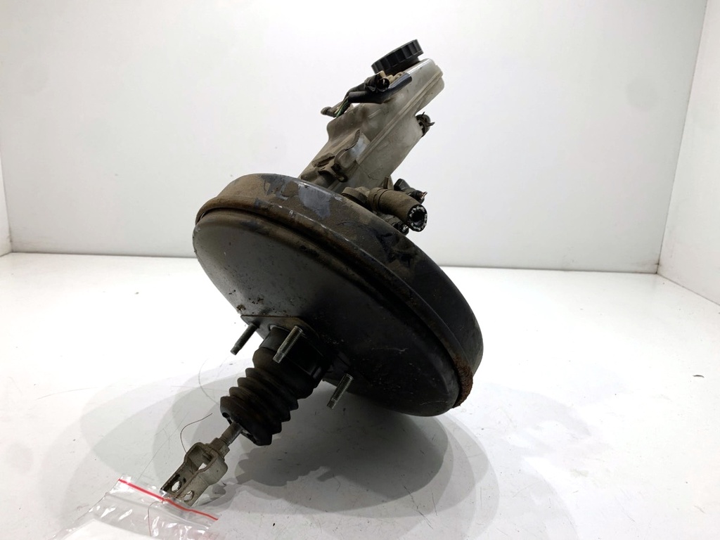 [STARK-915496] Servofreno Toyota Avensis Kombi (_T27_) 2.0 D-4D 93 kW