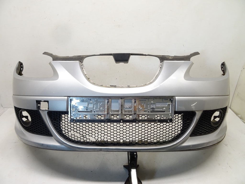[STARK-429206] Parachoques delantero SEAT Toledo III (5P2) 2004-2009
