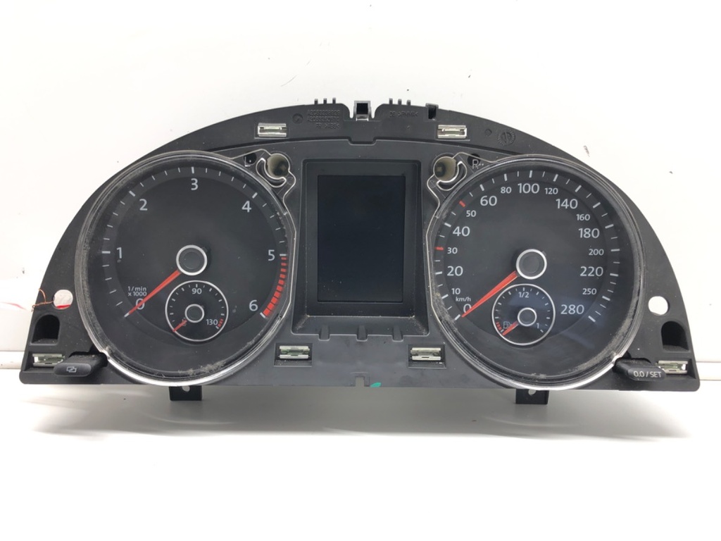 [STARK-531313] Velocímetro VW Passat CC B6 (357) 2.0 TDI 103 kW 2008-2012