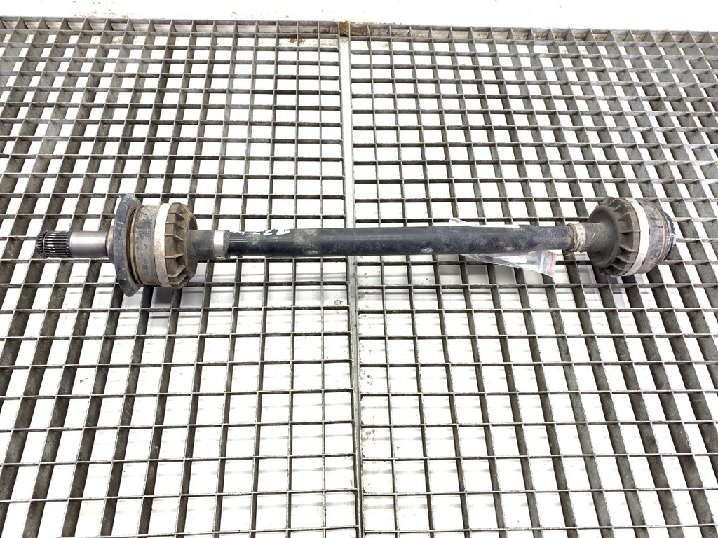 [STARK-709901] Semieje trasero izquierdo BMW Serie 3 Touring (G21, G81) 2019-2022 330i