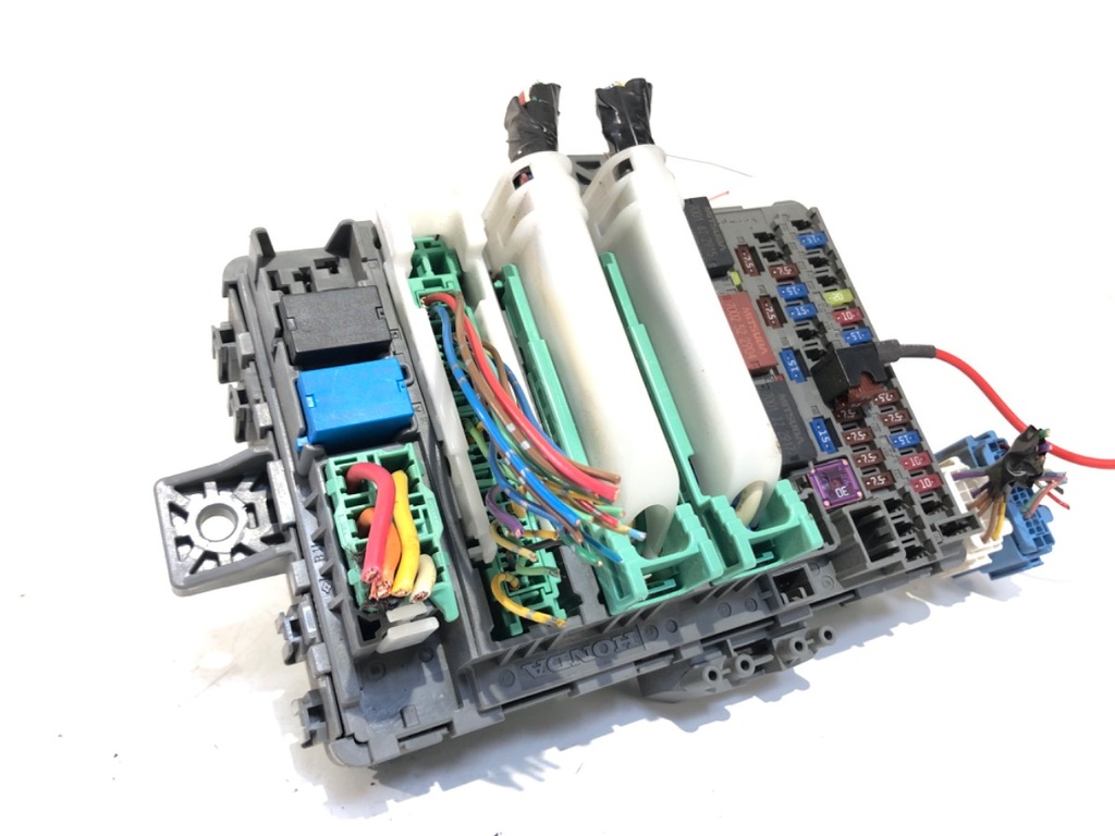 [STARK-710827] Caja de fusibles Honda Civic IX sedan (FB) 1.8 (FB2) 2011-2022