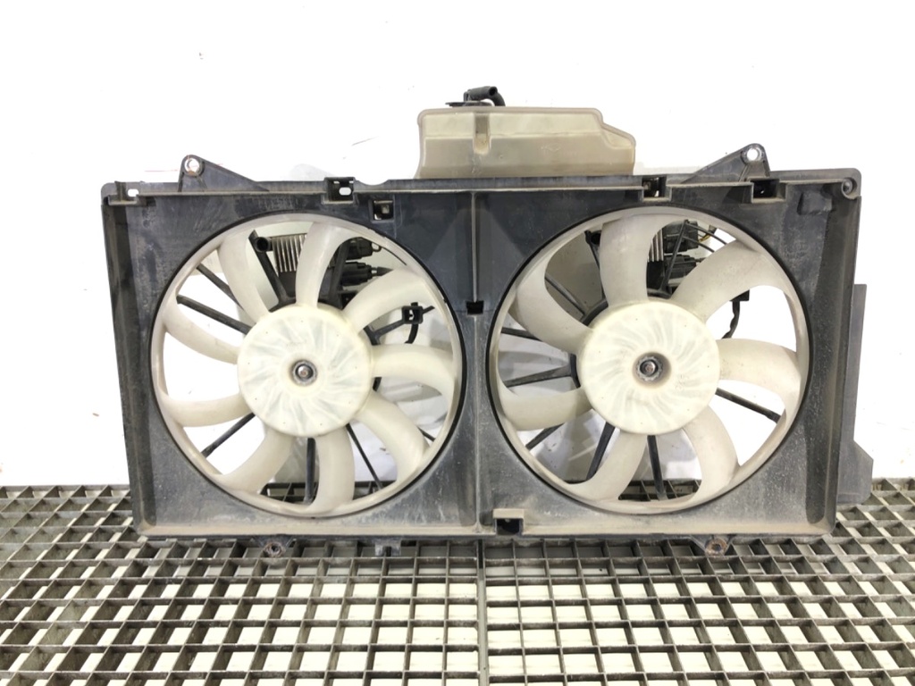 [STARK-716481] Ventilador de radiador de aire acondicionado MAZDA 6 Kombi (GJ, GL) 2.2 D 129 kW 2012-2022