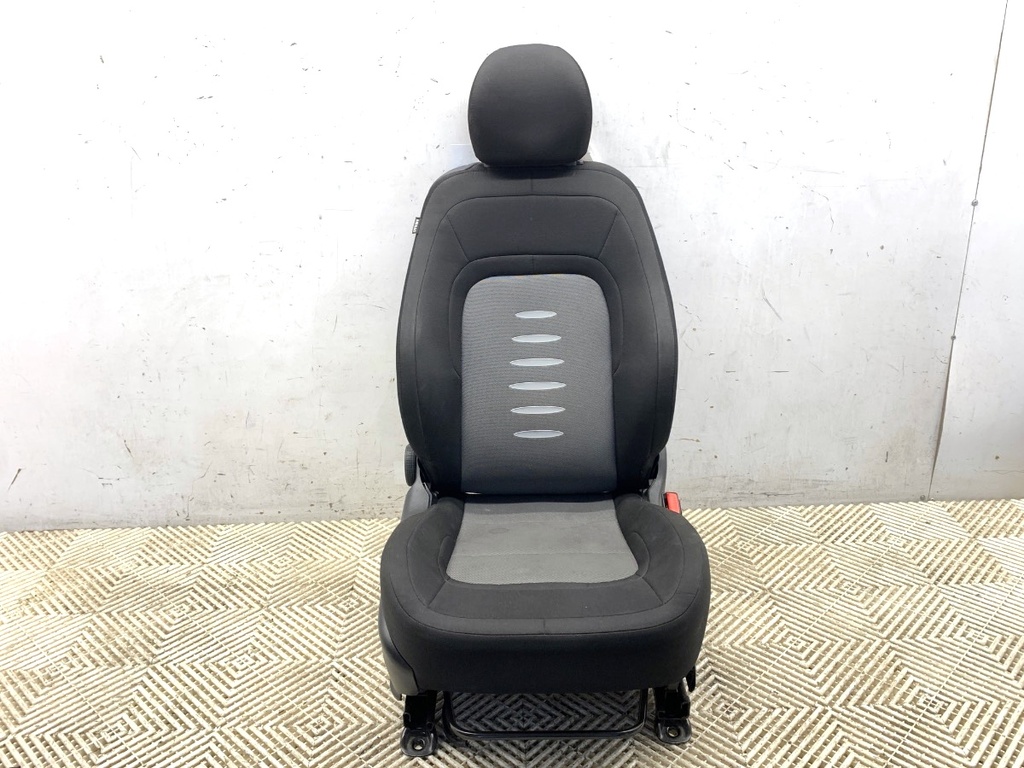 [STARK-742335] Asiento delantero derecho KIA PRO CEE'D (JD) 2013-2018