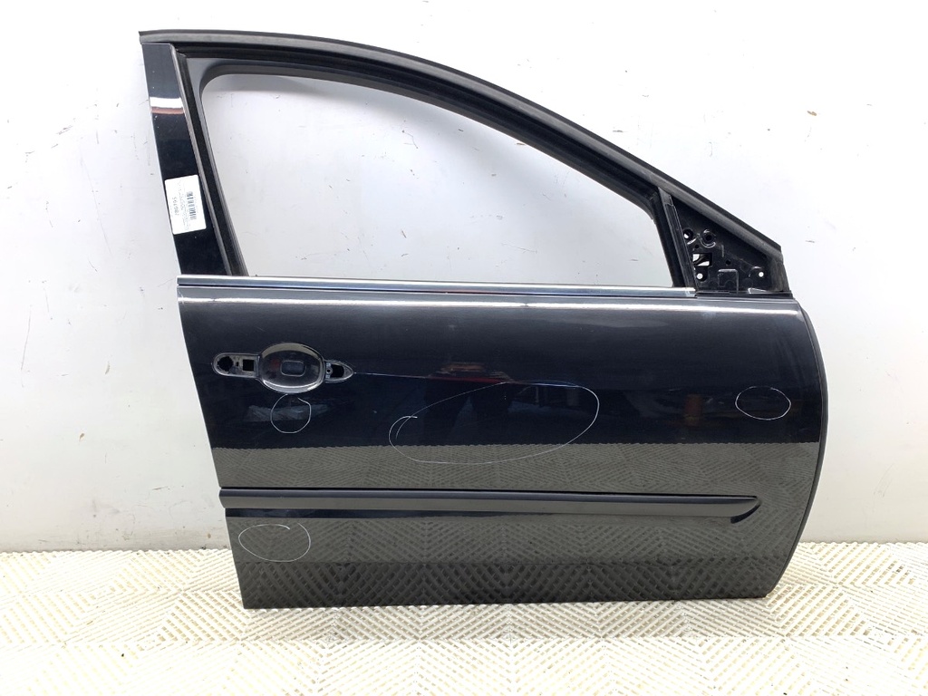 [STARK-780795] Puerta delantera derecha Renault Laguna III Grandtour (KT0/1) 2007-2015