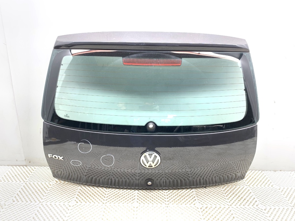 [STARK-791151] Portón trasero VW Fox liftback (5Z1, 5Z3, 5Z4) 2003-2015