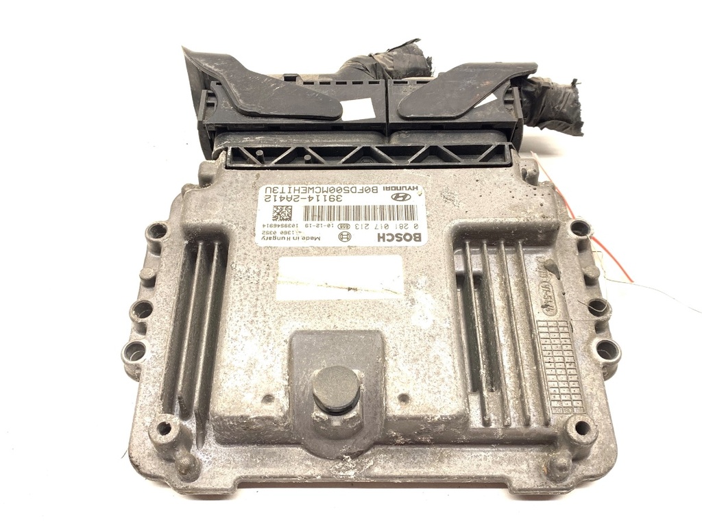 [STARK-798849] Unidad de control del motor HYUNDAI i30 Kombi (FD) 1.6 CRDi 66 kW 2007-2012