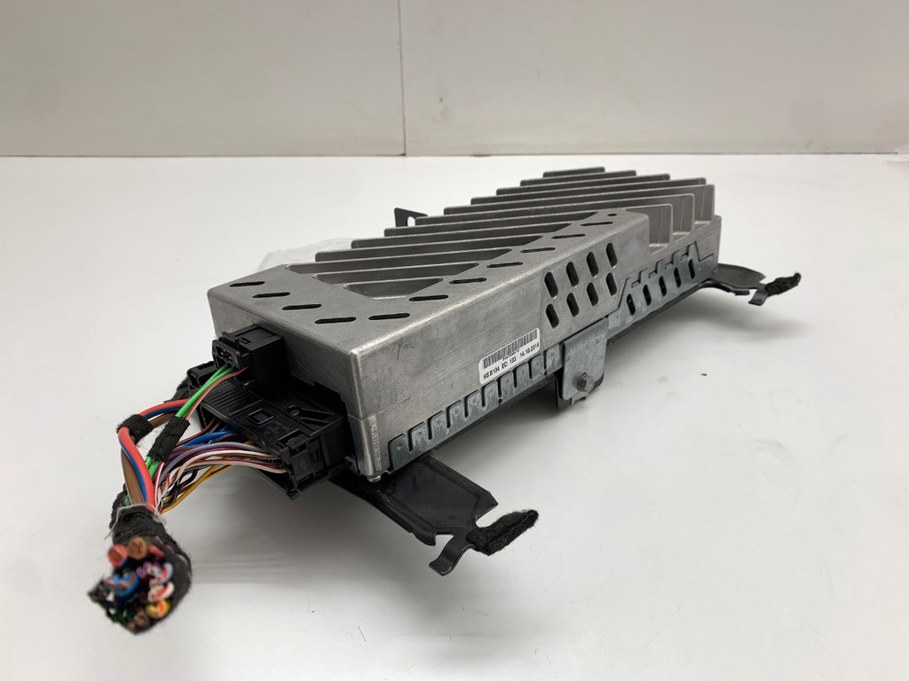 [STARK-920569] Amplificador BMW Serie 3 (F30, F80) 2011-2018