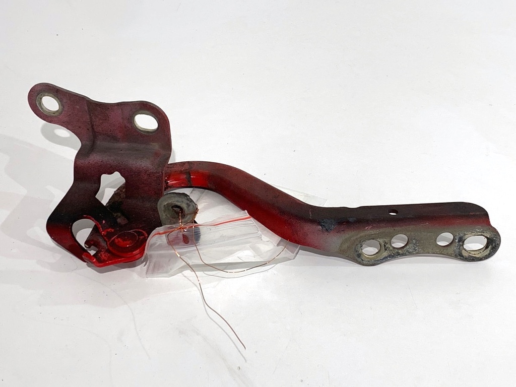 [STARK-800754] Bisagra de capó delantera izquierda Toyota Yaris (_P13_) 2010-2022