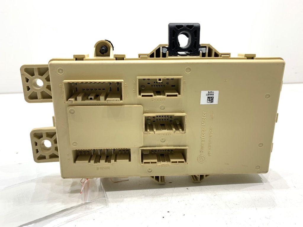 [STARK-801277] Caja de fusibles SSANGYONG TORRES (J100) 1.5 GDI AWD 82190-41021