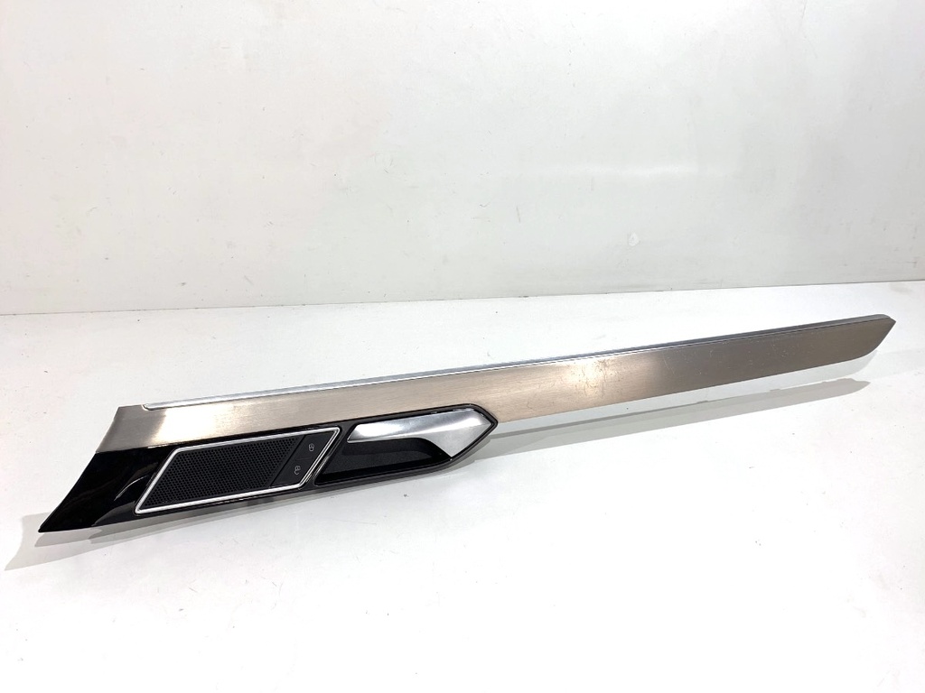 [STARK-804948] Tirador interior de puerta delantero izquierdo VW Passat B8 Variant (3G5, CB5) 2014-2022