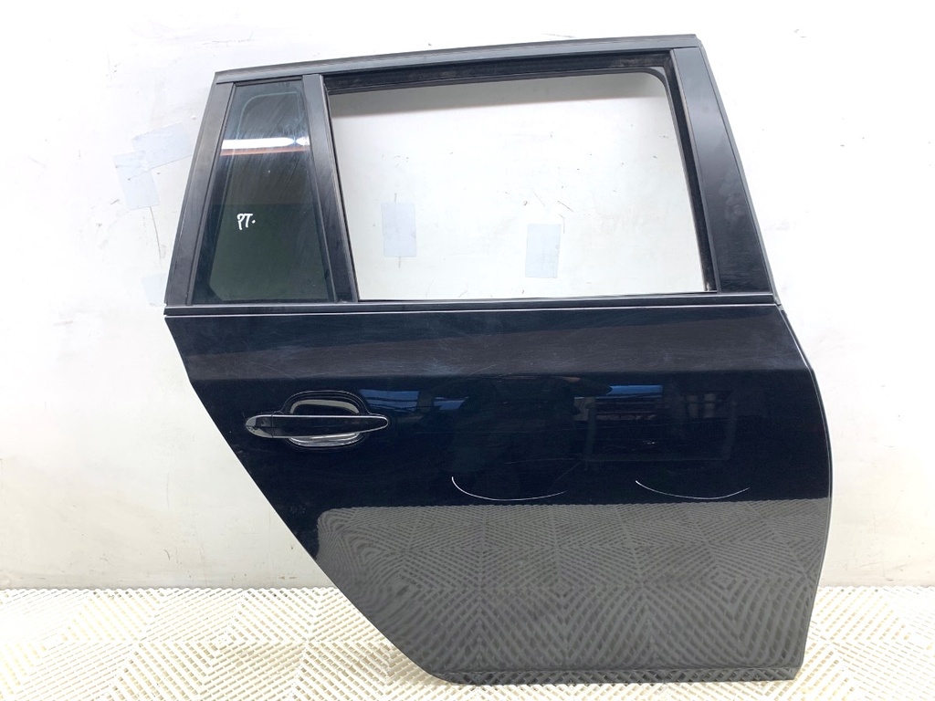 [STARK-805933] Puerta trasera derecha BMW Serie 5 Touring (E61) 2004-2010