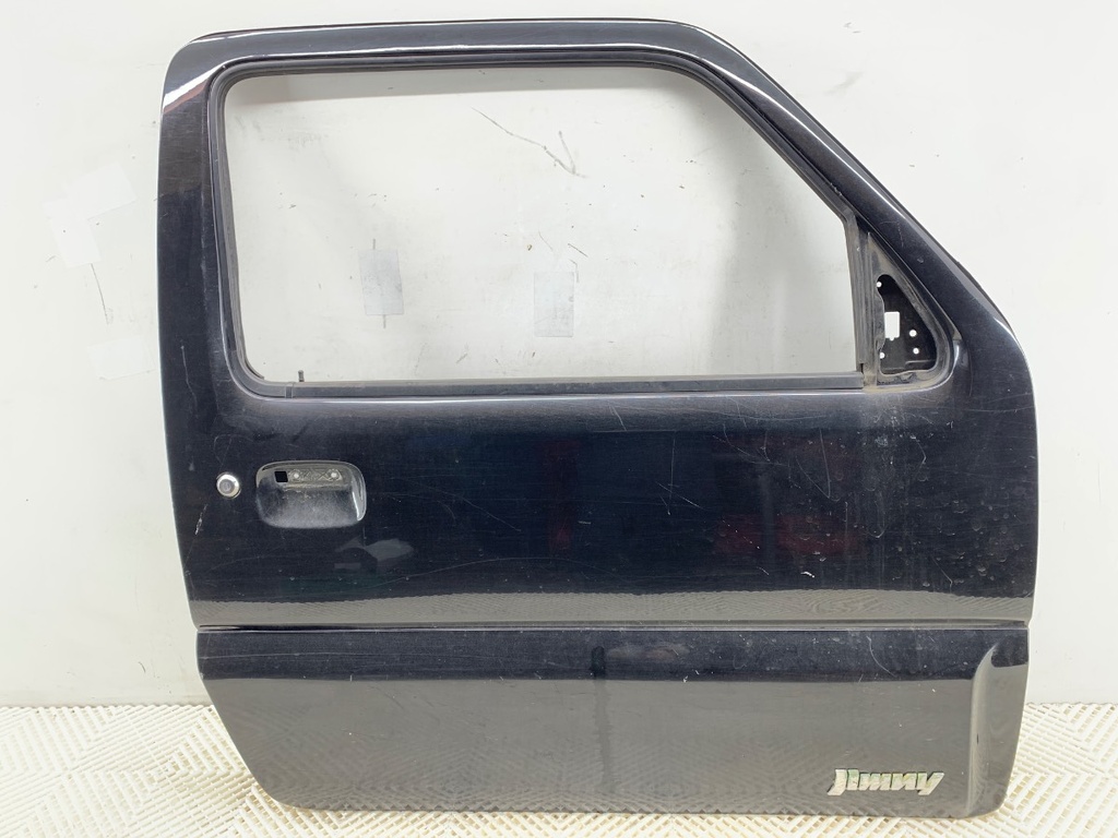[STARK-807878] Puerta delantera derecha SUZUKI JIMNY (SN) 1.5 DDiS 4x4 2005-2022