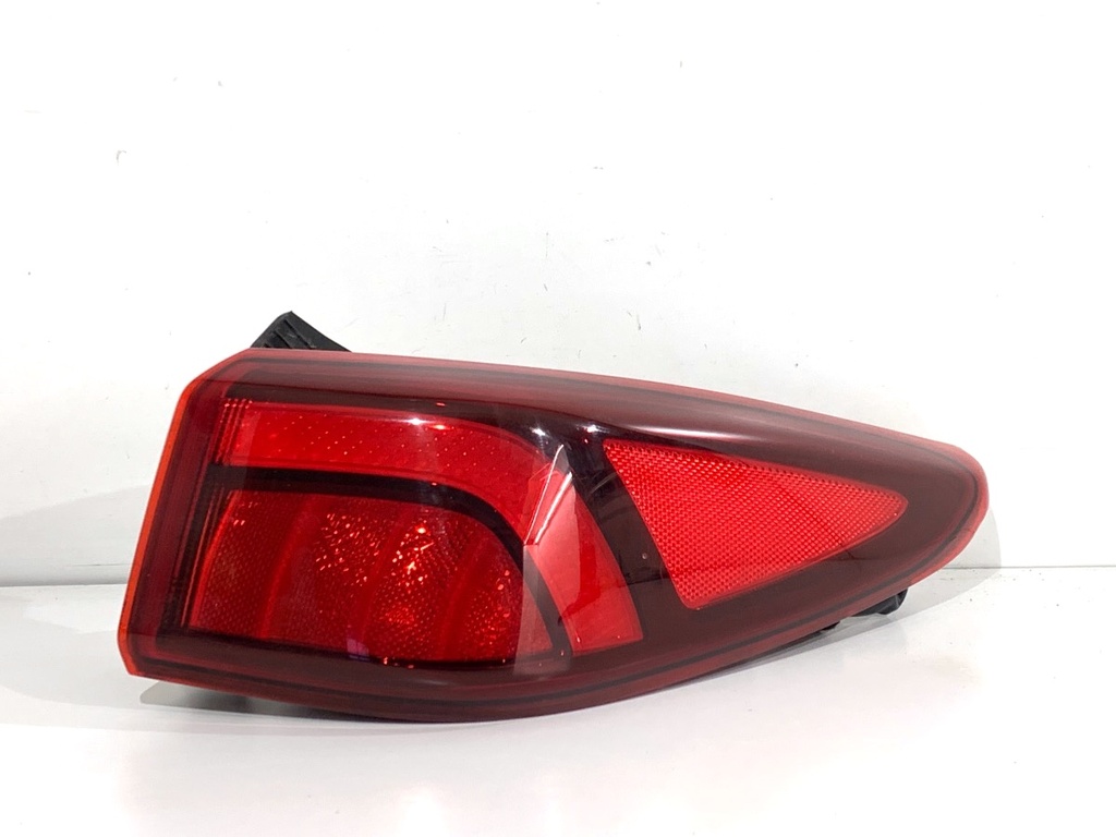 [STARK-812737] Piloto trasero derecho HYUNDAI KONA (OS, OSE, OSI) 2017-2022