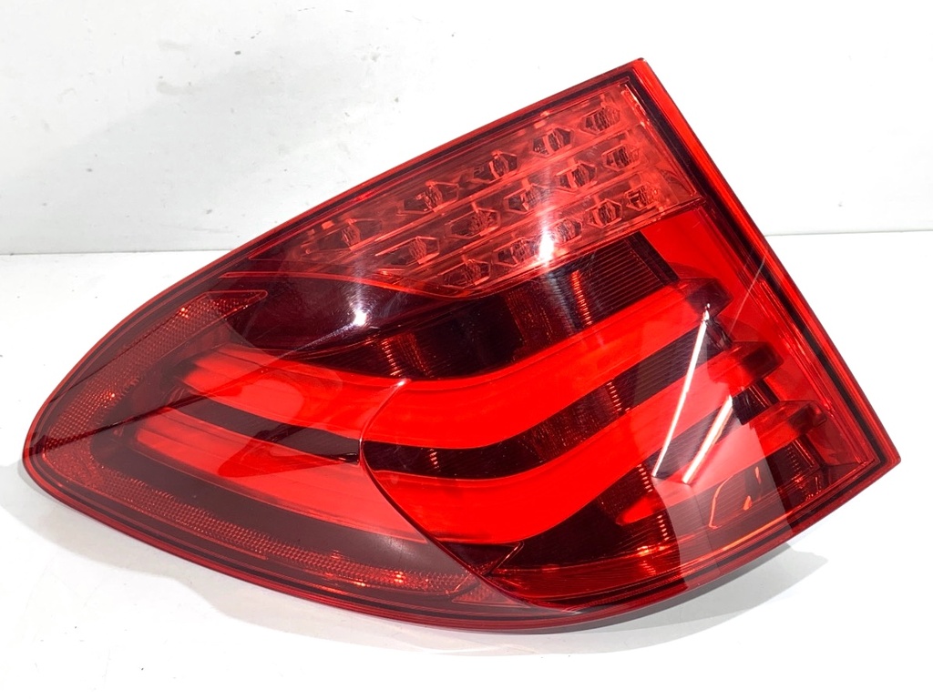 [STARK-813641] Piloto trasero izquierdo BMW Serie 5 Gran Turismo (F07) 2009-2017