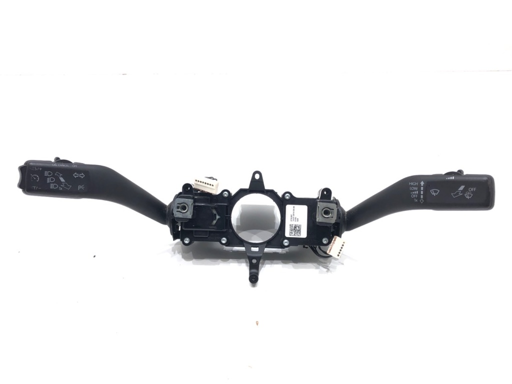 [STARK-813855] Combinado de luces e intermitentes VW Passat B7 (A32, A33) 2011-2022 1.8 TSI 125 kW