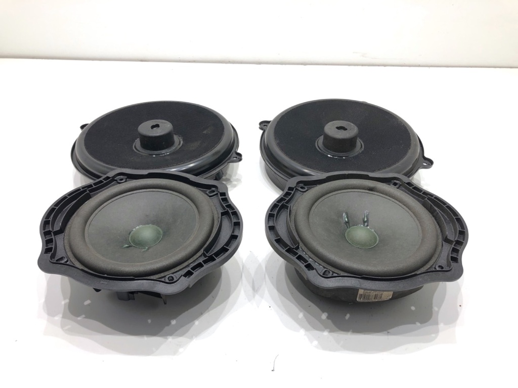 [STARK-815042] Altavoz MAZDA CX-7 (ER) 2006-2014