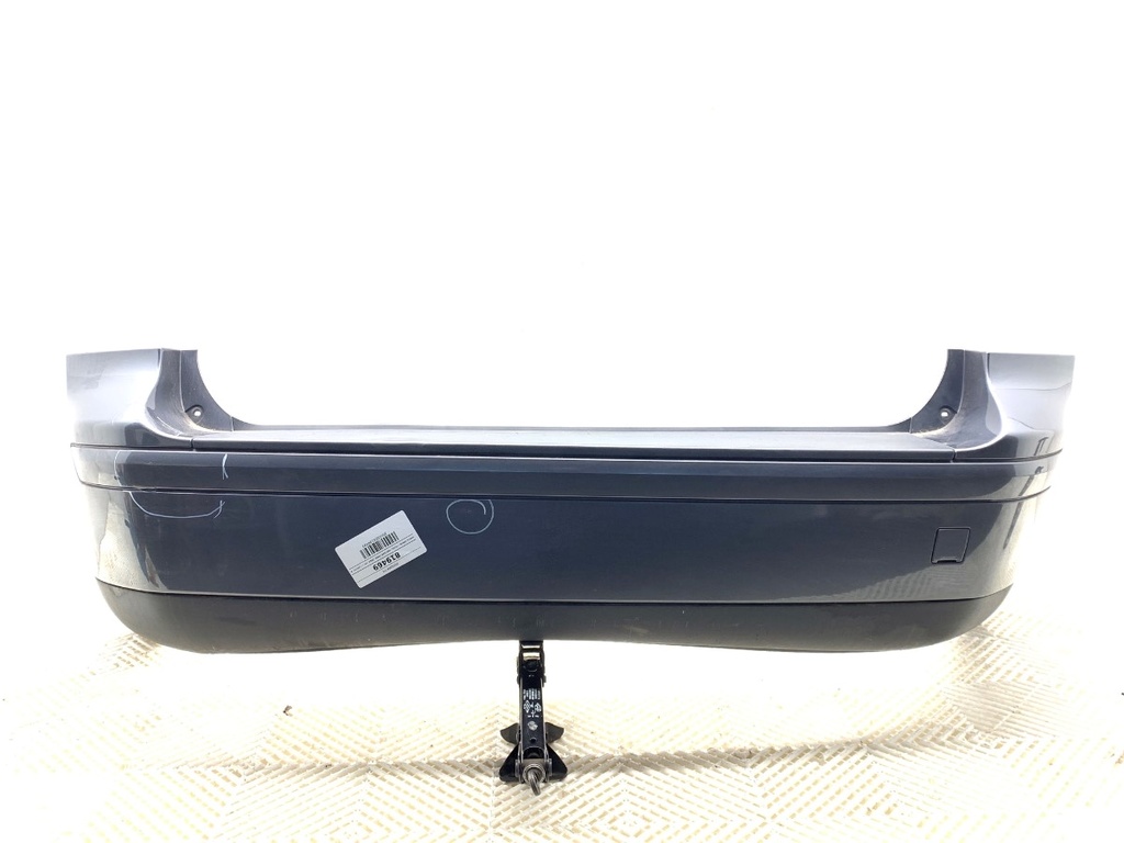 [STARK-819469] Parachoques trasero VOLVO V50 (545) 2003-2012