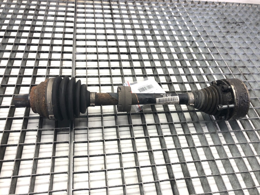 [STARK-825290] Semieje delantero izquierdo VW Golf VII Variant 1.6 TDI 66 kW