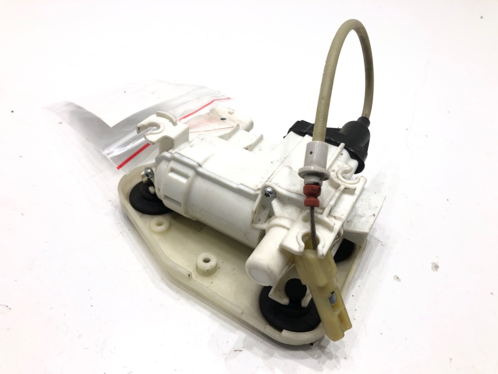 [STARK-825996] Cerradura de puerta trasera izquierda BMW X6 (F16, F86) 2014-2019