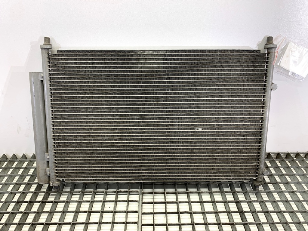 [STARK-828198] Radiador de aire acondicionado TOYOTA AURIS (_E15_) 1.4 (ZZE150_) 2007-2012