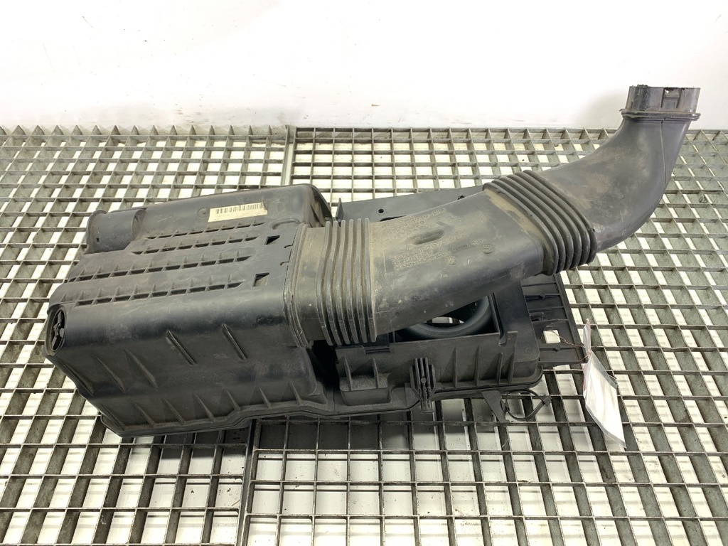 [STARK-834323] Caja de filtro de aire VOLVO V70 III 2.5 T 147 kW 2007-2009