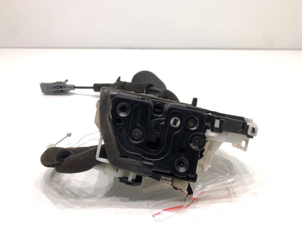 [STARK-842198] Cerradura de puerta trasera izquierda Renault Arkana I (LCM_) 2019-2022