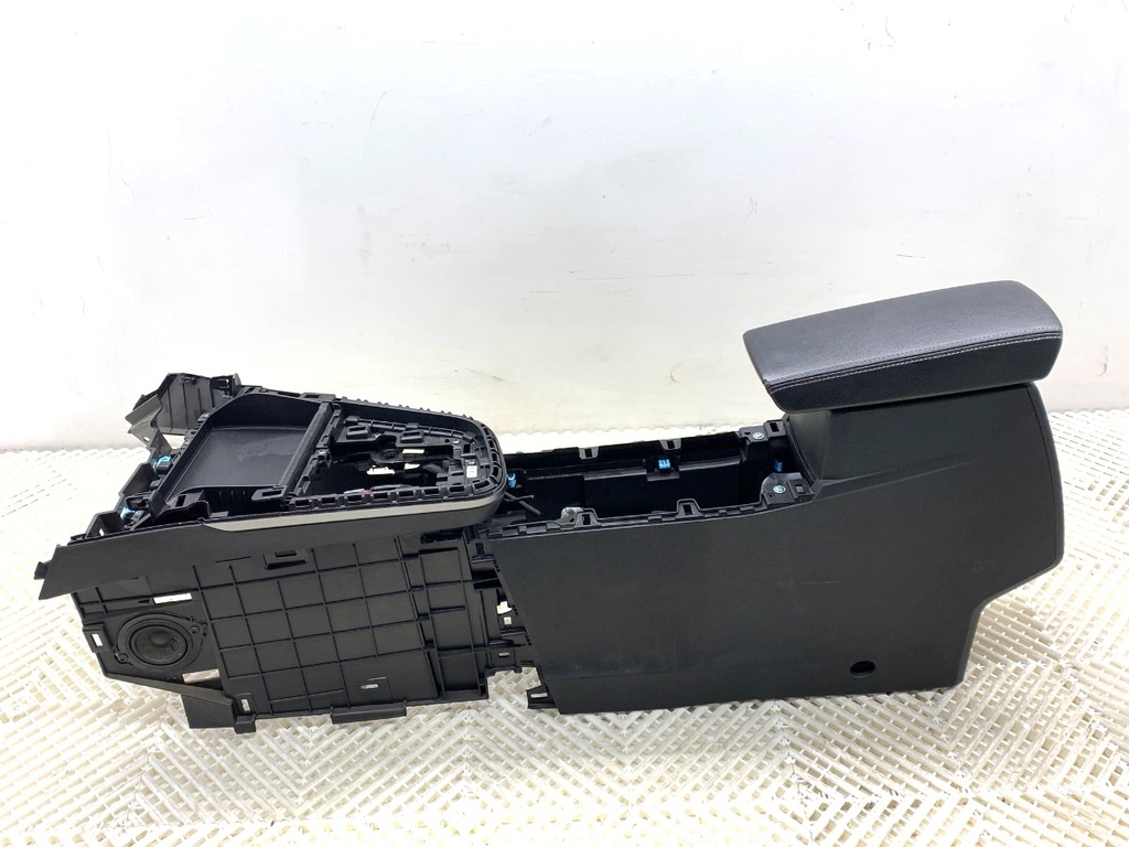 [STARK-842213] Túnel central Renault Arkana I (LCM) 2019-2022