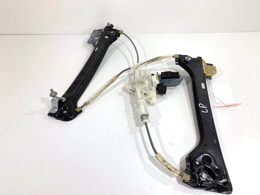 [STARK-842499] Elevador de ventanilla delantero izquierdo Mercedes-Benz CLA Coupe (C117) 2013-2019